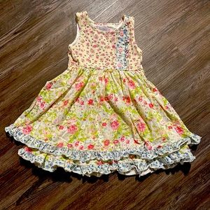 SweetHoney size 8 floral swing dress, absolutely darling on!!